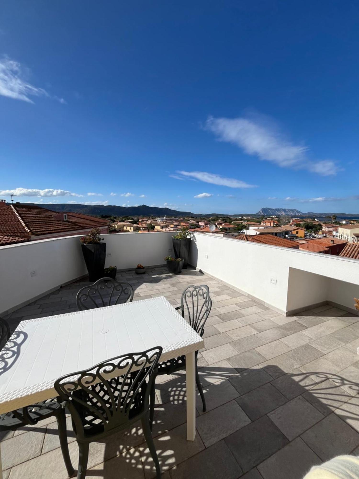 B&B Florian San Teodoro  Ngoại thất bức ảnh