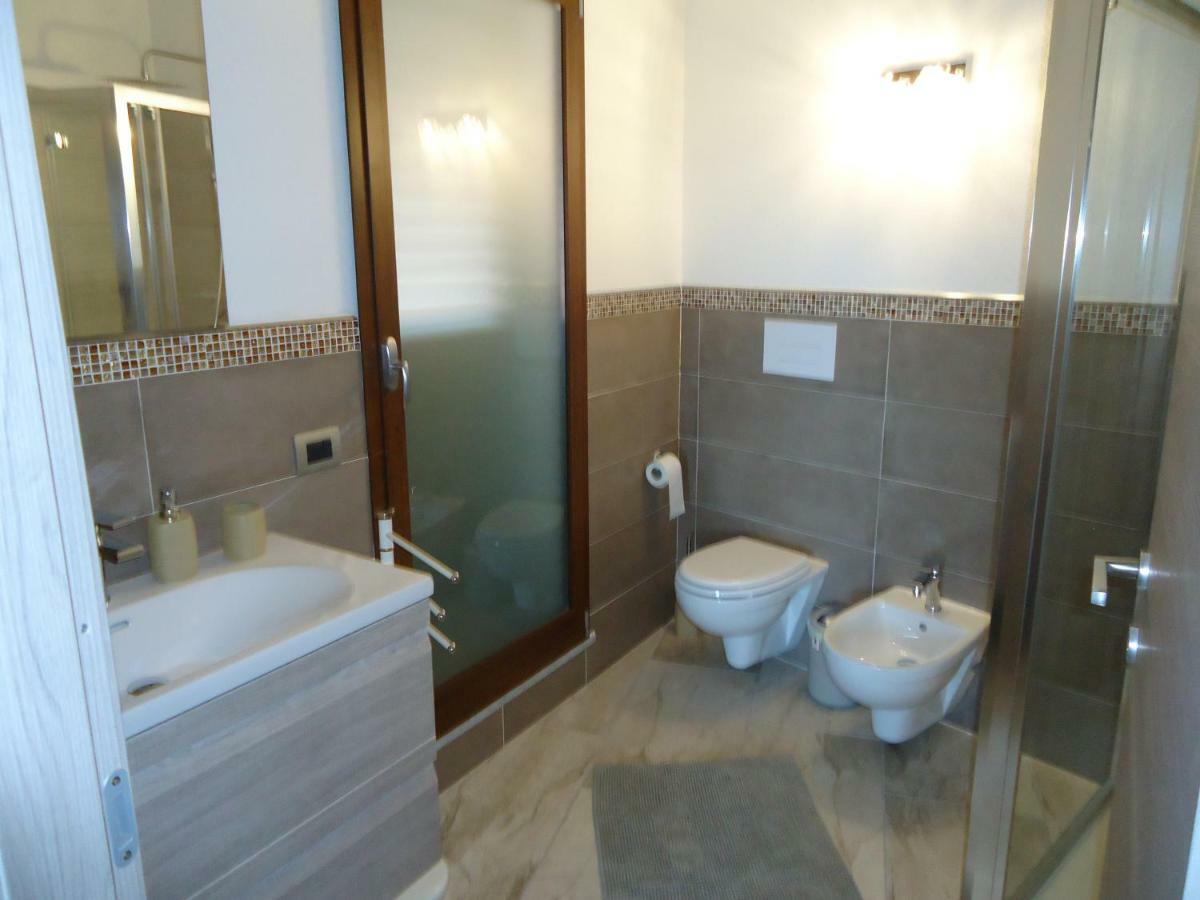 B&B Florian San Teodoro  Ngoại thất bức ảnh